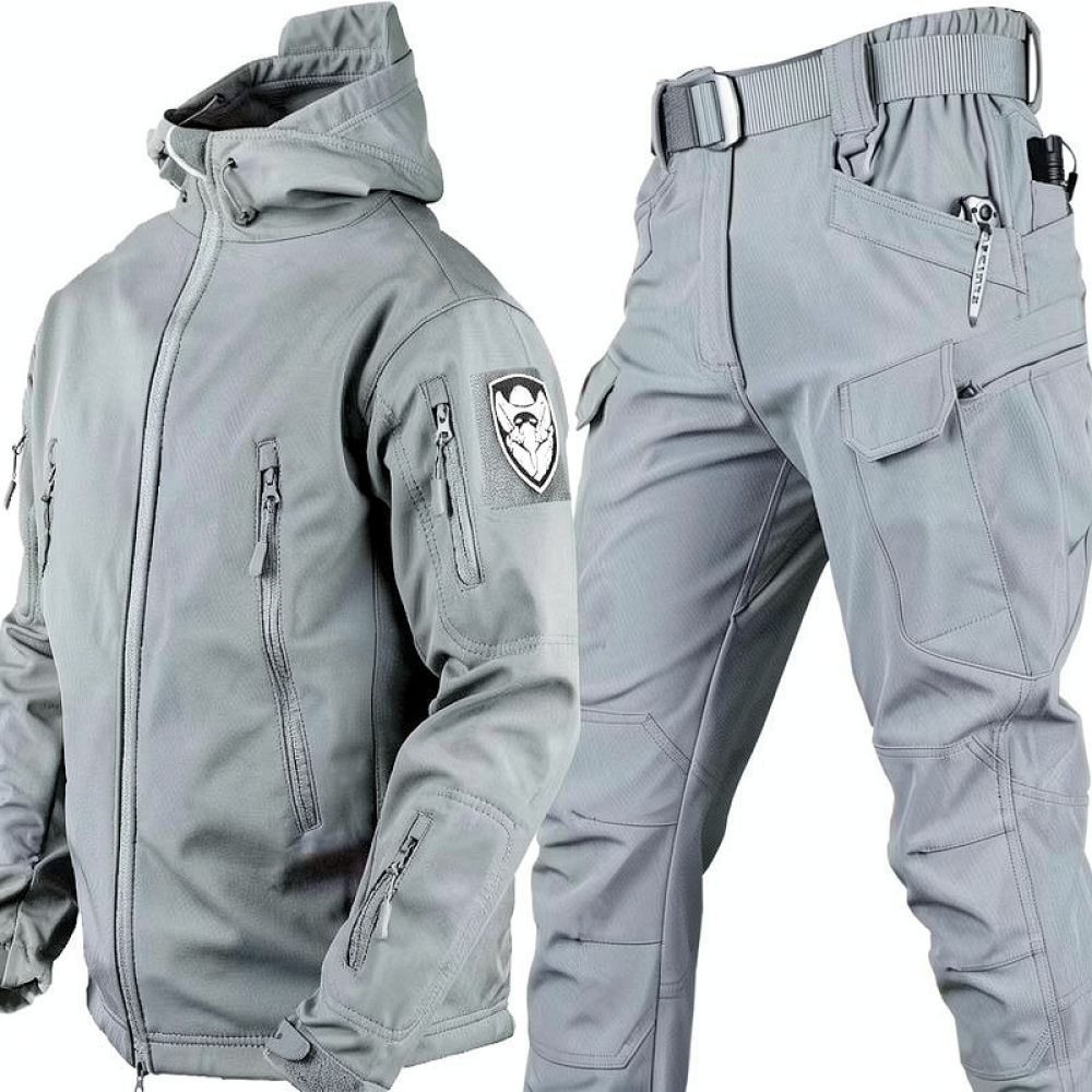 迷彩柄のタクティカルソフトシェルスーツ。防水・防寒機能付きの - Outdoor Hunting Outfit のレビューと価格